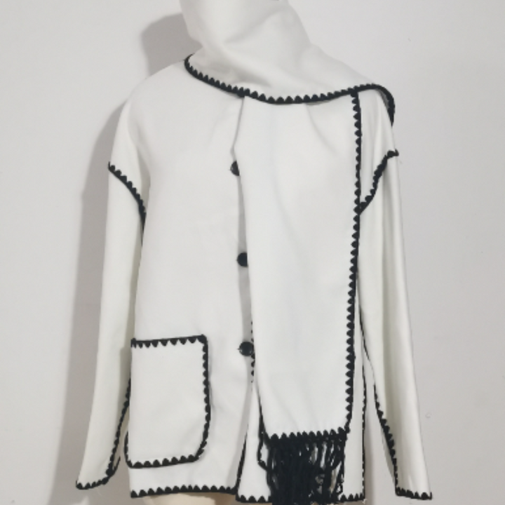 Viona - Comfortable cape jacket