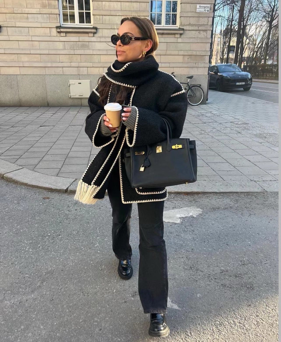 Viona - Comfortable cape jacket