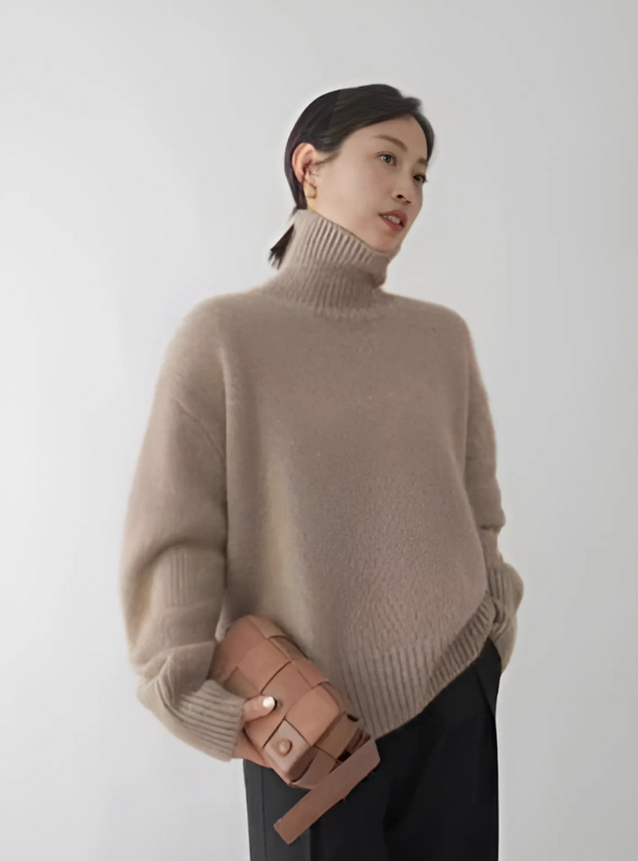 LENA - TURTLENECK SWEATER