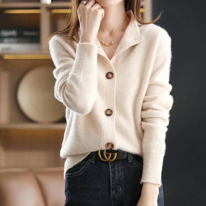 Greta – Stylish, comfortable, soft cardigan
